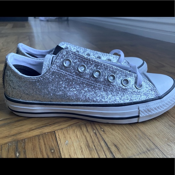 Converse Shoes - Converse Chuck Taylor Low Top Sneaker